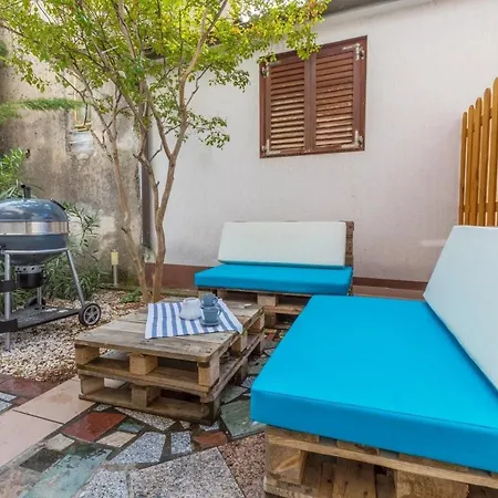 In 5635 Apartman